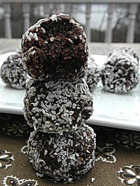 No Bake Chocolate Coconut Balls: Flour, Sugar, Egg, Dairy, Nut & Gluten Free