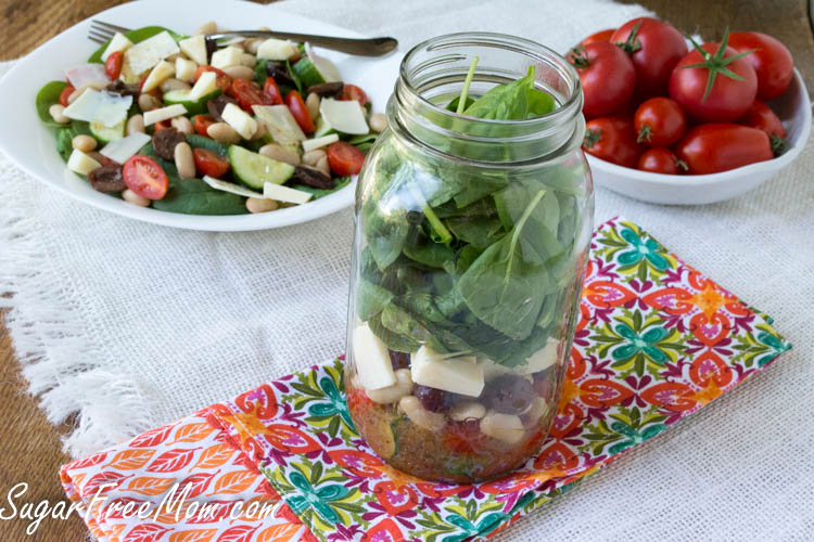 Mason Jar Tuscan Bean Spinach Salad