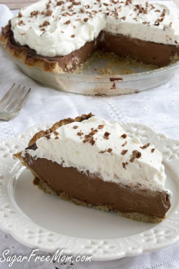 Sugar Free Keto Chocolate Cream Pie (Low Carb, Nut Free, Gluten Free)