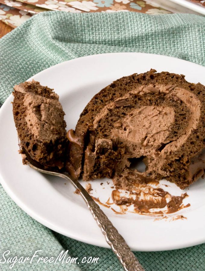 Sugar-Free Low Carb Chocolate Tiramisu Cake Roll