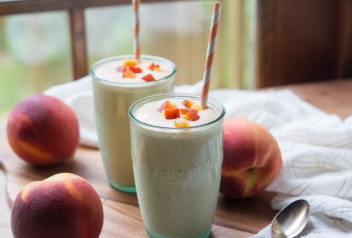 Low Carb Peaches And Cream Protein Smoothie