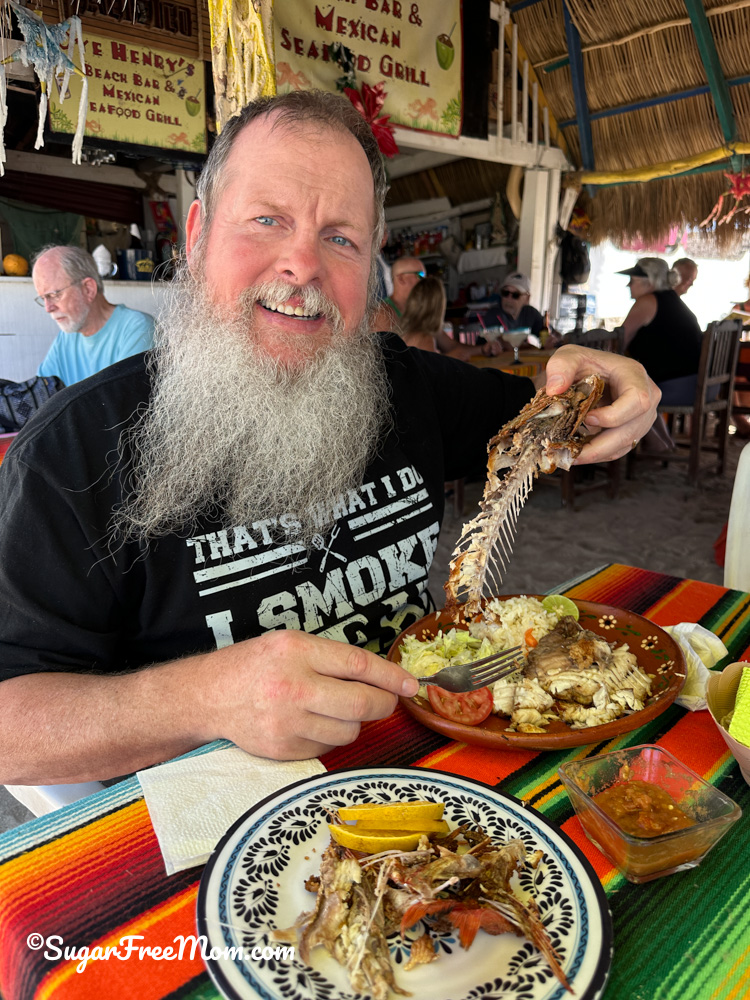 Whether you're headed to Mexico for a vacation or looking for low-carb alternatives at Mexican restaurants, I've got all the low-carb options and keto-friendly options for easily sticking to your keto diet or low-carb diet.